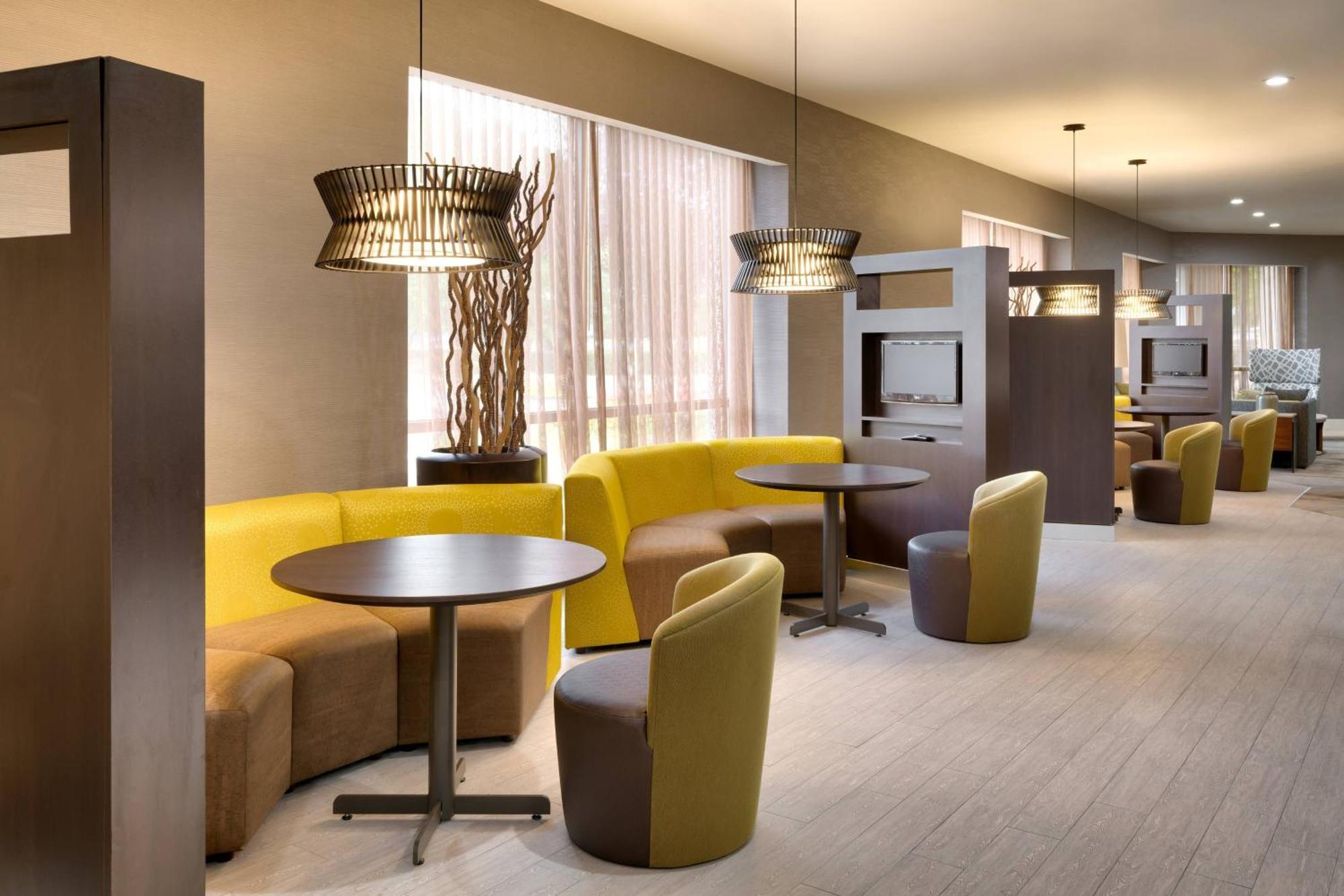 Courtyard By Marriott Charlotte Airport Loso Exterior foto